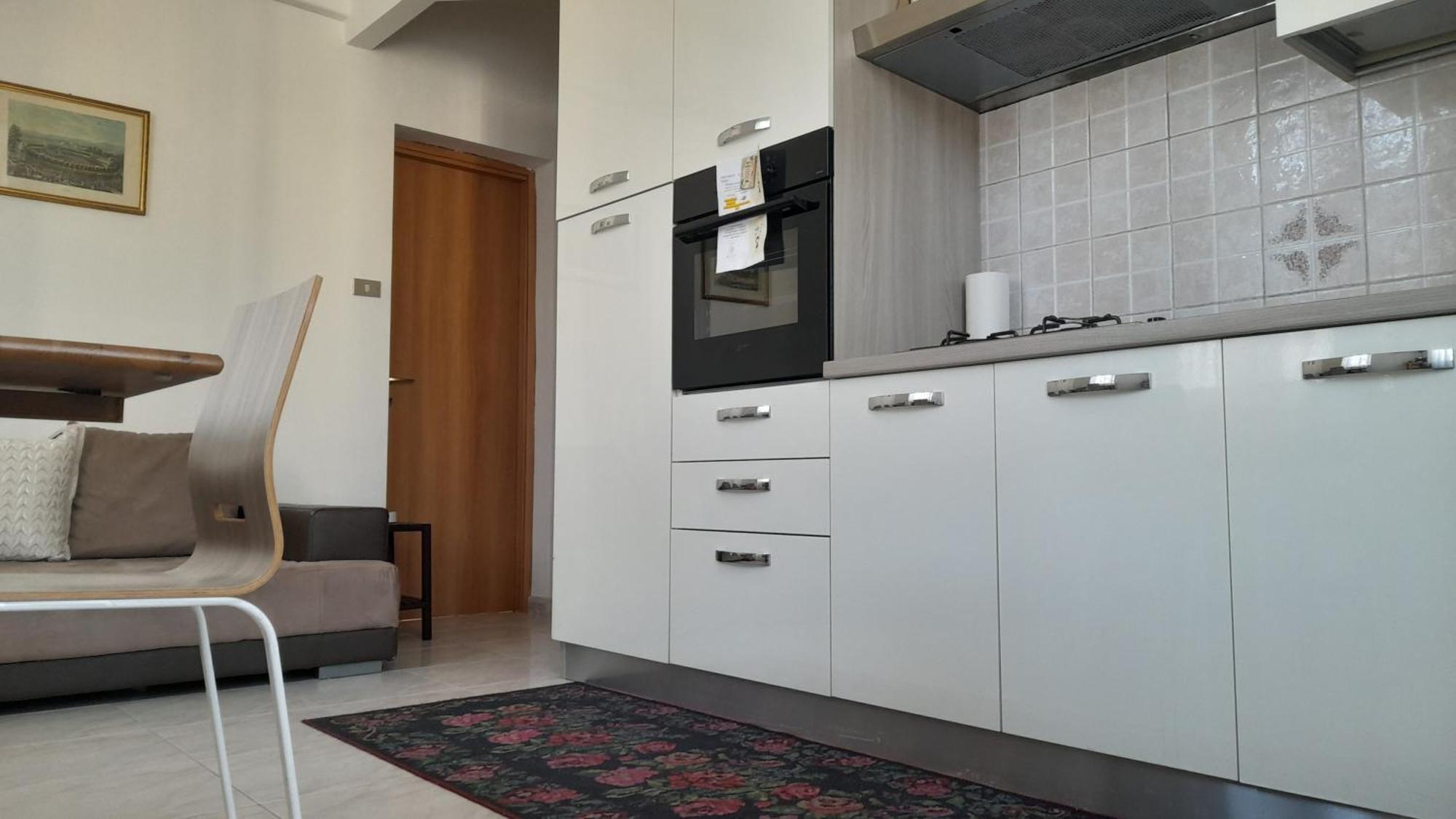 Apartment Duomo Bocconi Navigli Milan Bagian luar foto