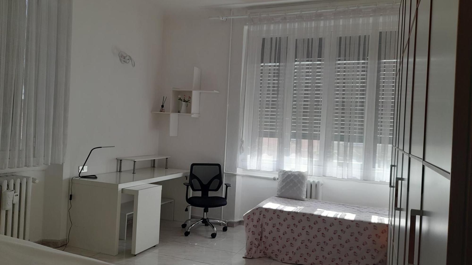 Apartment Duomo Bocconi Navigli Milan Bagian luar foto