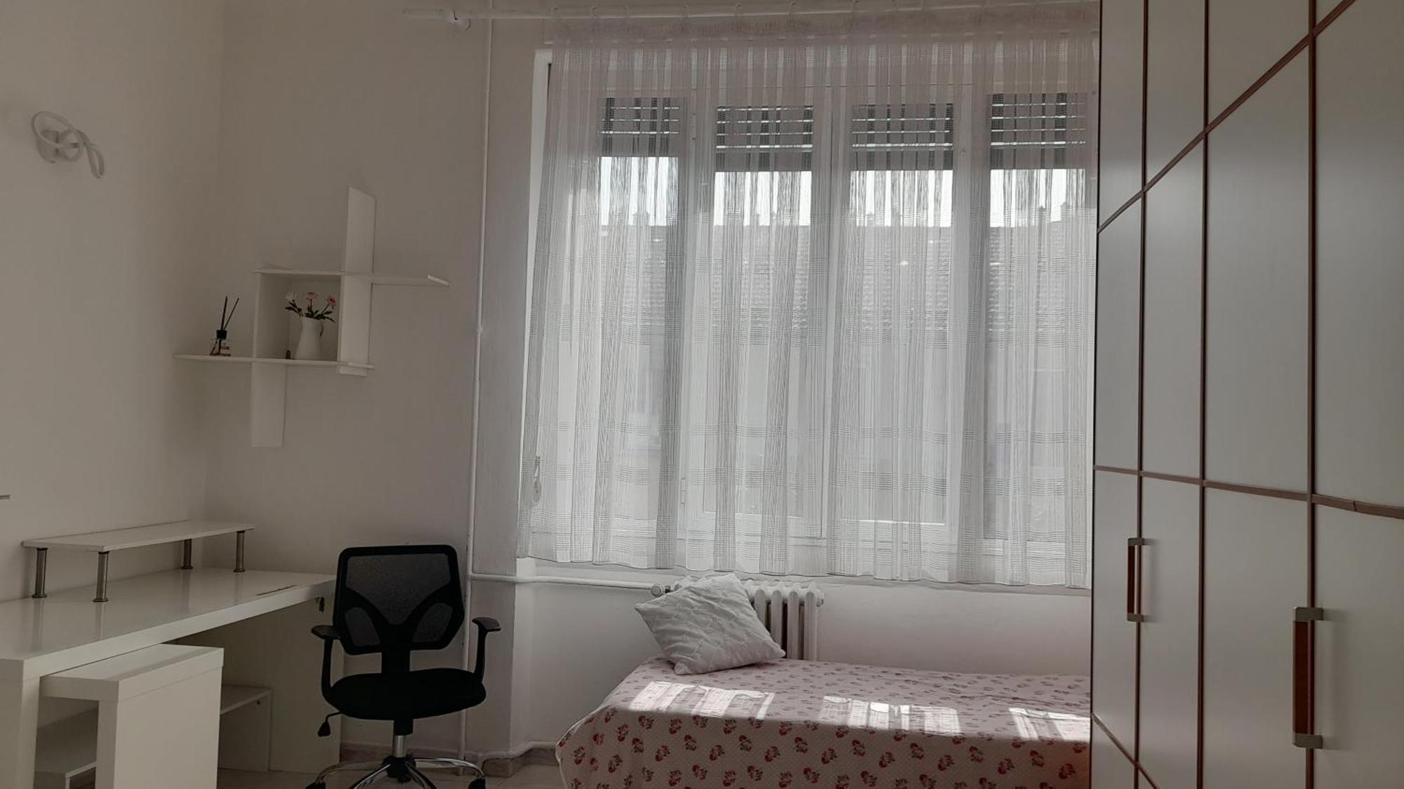 Apartment Duomo Bocconi Navigli Milan Bagian luar foto